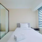 Wonderful Studio The Springlake Summarecon Apartment By Travelio